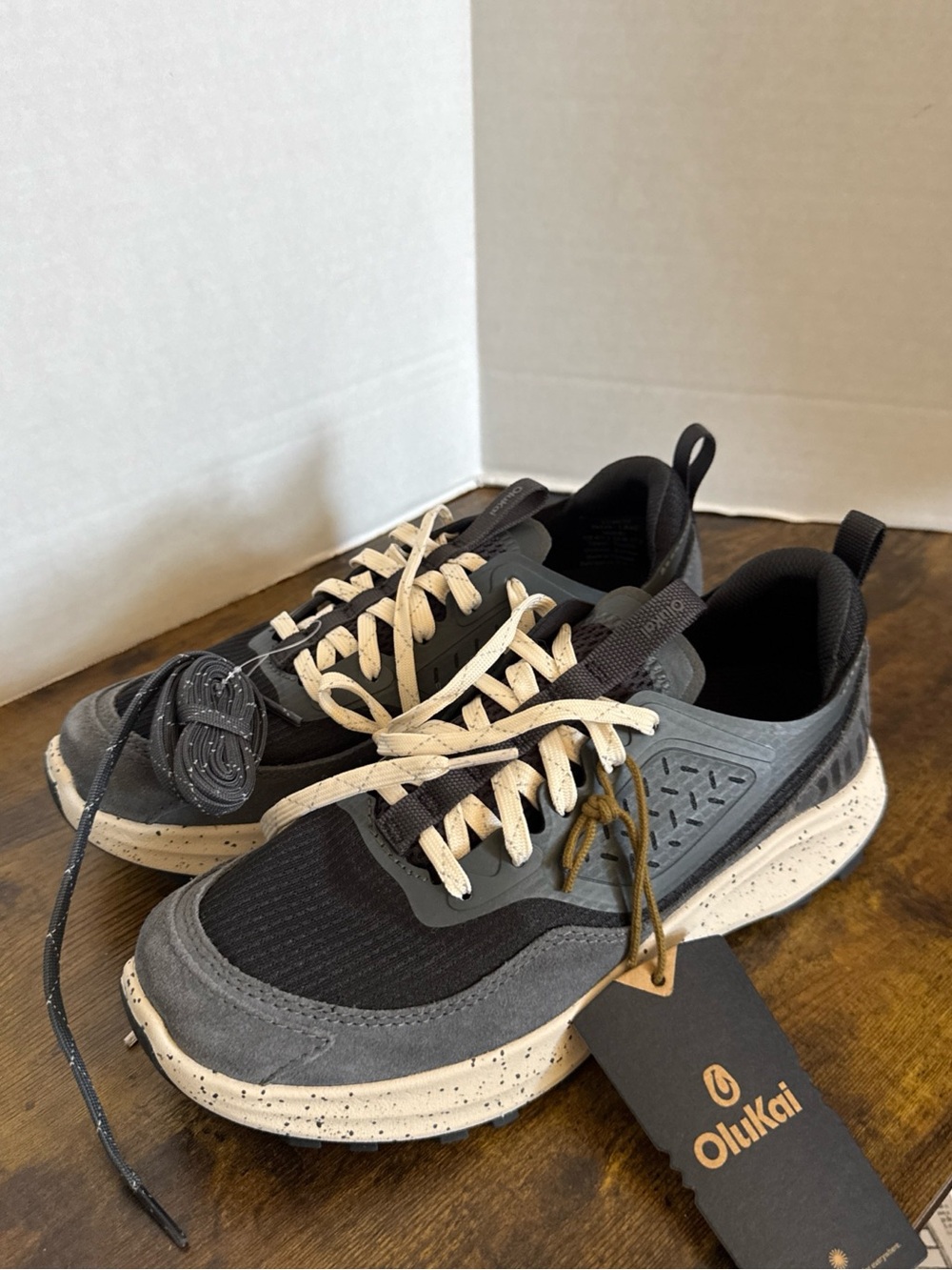 Olukai Makiki Women's Sneakers Hiking Shoes, Lava Rock/Dark Shadow, W7.5 NEW